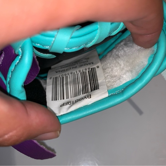 Dick’s Sporting Goods Kids Purple Softball Glove Synthetic Leather - Picture 6 of 7